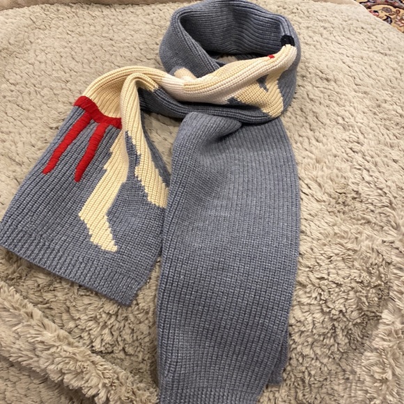 3.1 Philip lim gray color wool scarf. - Picture 5 of 5